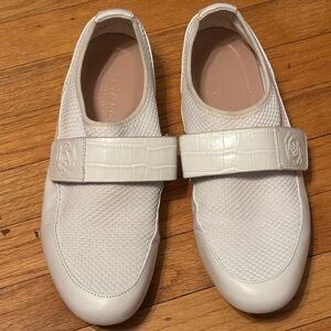 Taryn Rose Womens Simona Sneakers Slip On Shoes White Knit Adjustable